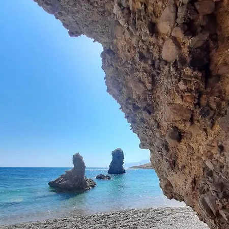 Seafront Aegean νest Apartment Arkasa
