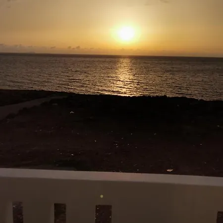 Seafront Aegean νest Apartment Arkasa